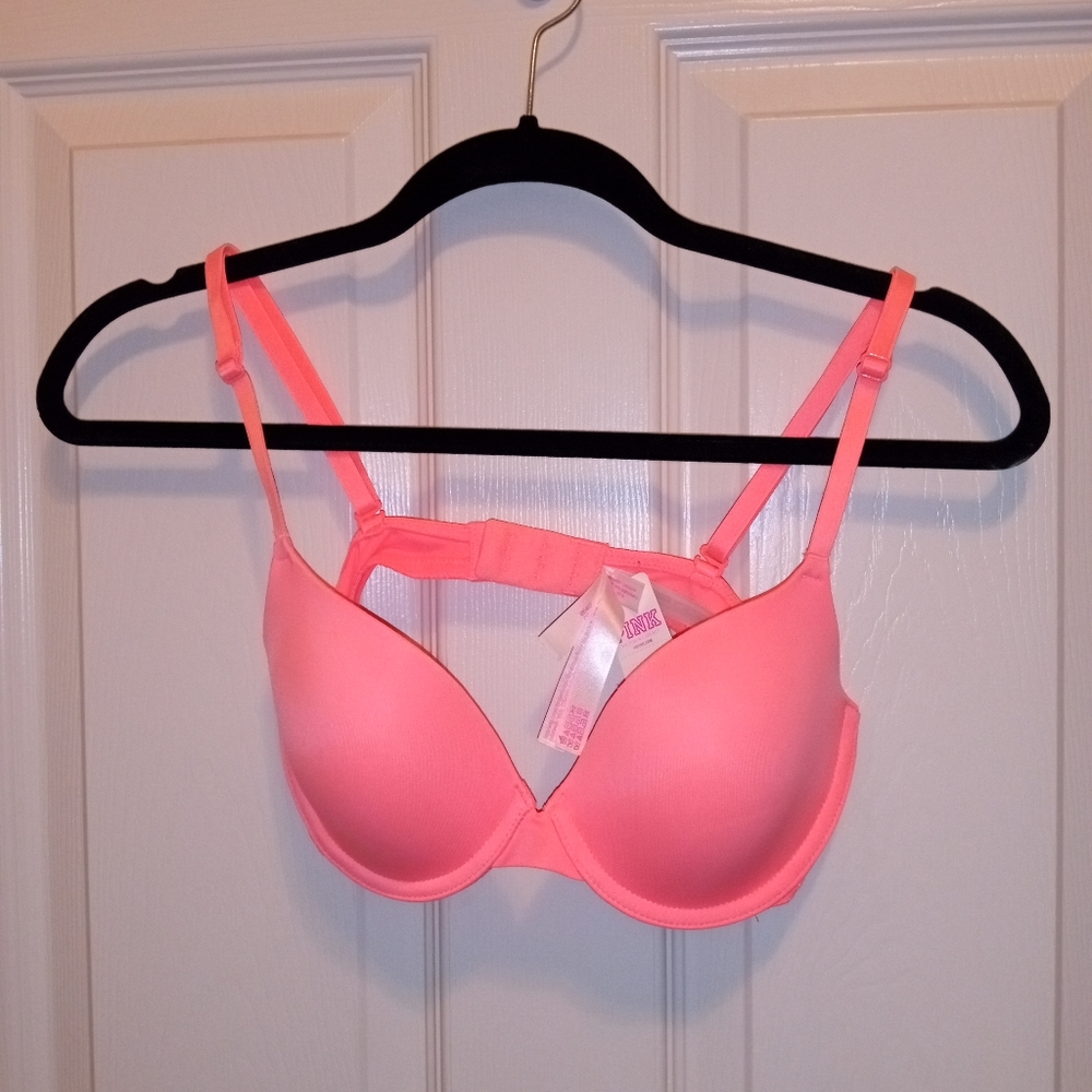 Victoria's Secret PINK Wear EverywhereT-Shirt Lightly Lined Bra 34B Coral